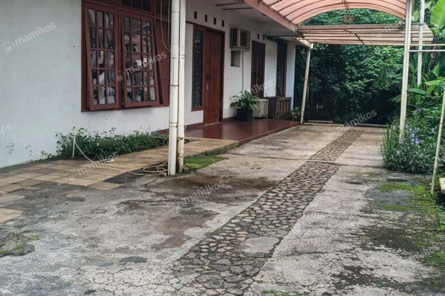 Rumah Sertifikat SHM 3 Kamar Tidur 3 Kamar Mandi Kebayoran Baru Jakarta Selatan