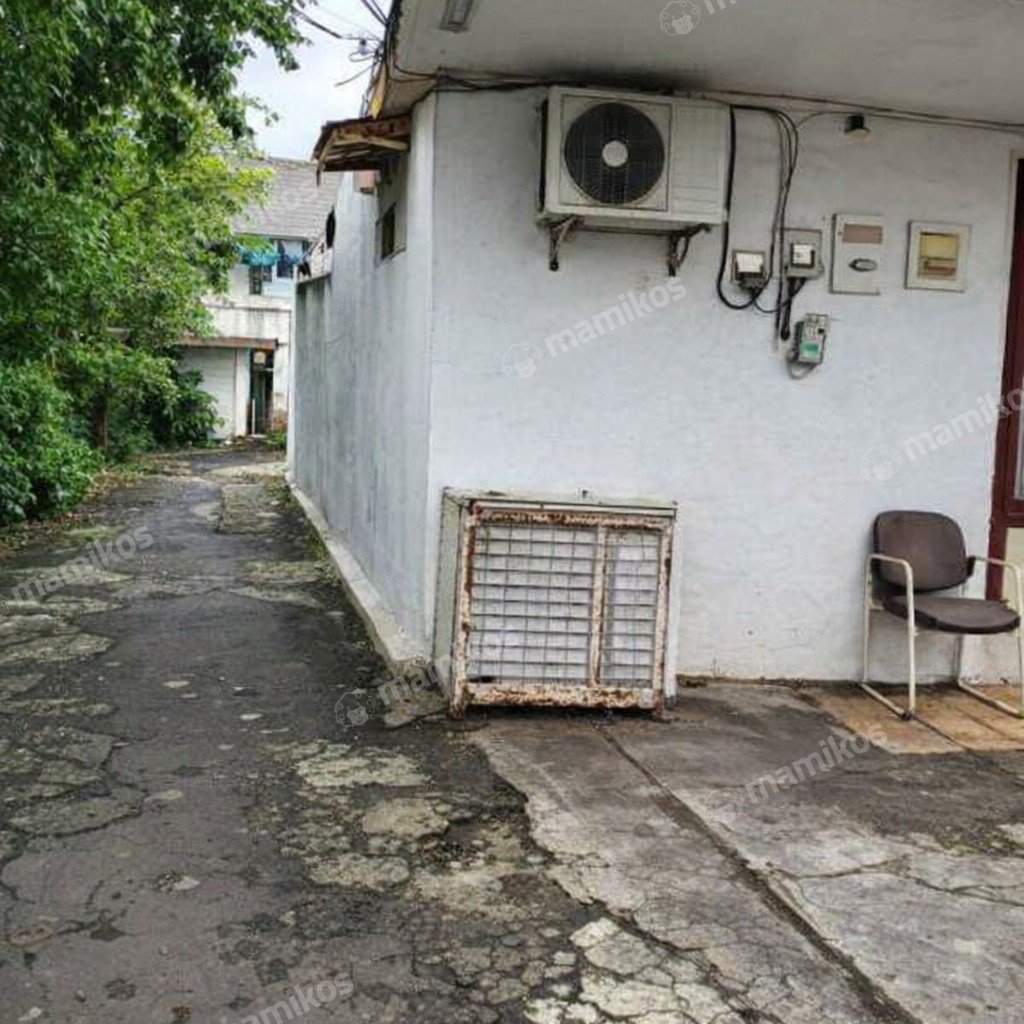 Rumah Sertifikat SHM 3 Kamar Tidur 3 Kamar Mandi Kebayoran Baru Jakarta Selatan - Photo 3