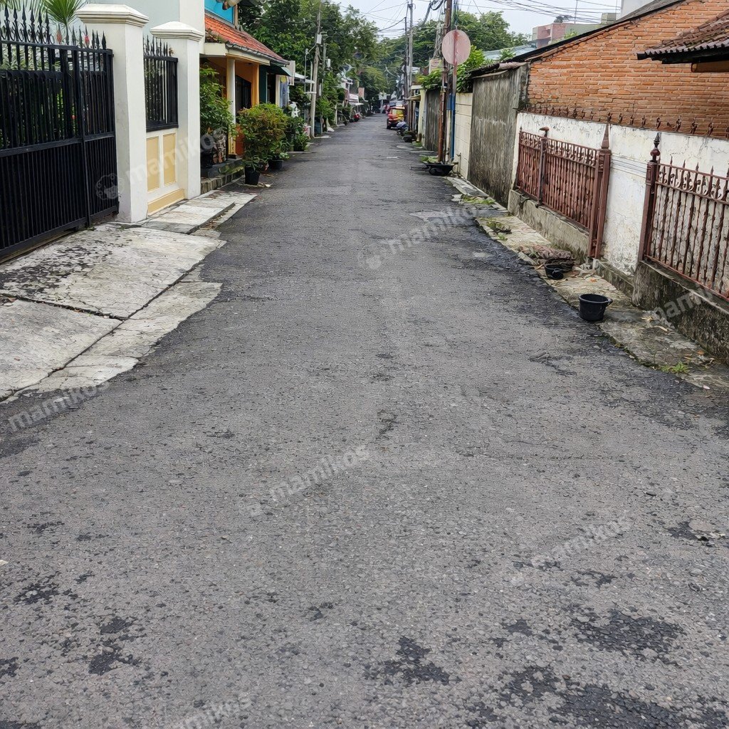 Rumah Sertifikat SHM 3 Kamar Tidur 3 Kamar Mandi Kebayoran Baru Jakarta Selatan - Photo 5