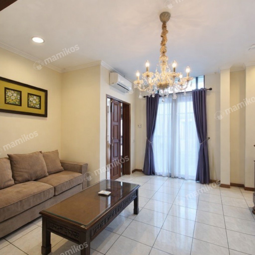 Rumah Sertifikat SHM 3 Kamar Tidur 3 Kamar Mandi Pondok Indah Jakarta Selatan - Photo 2