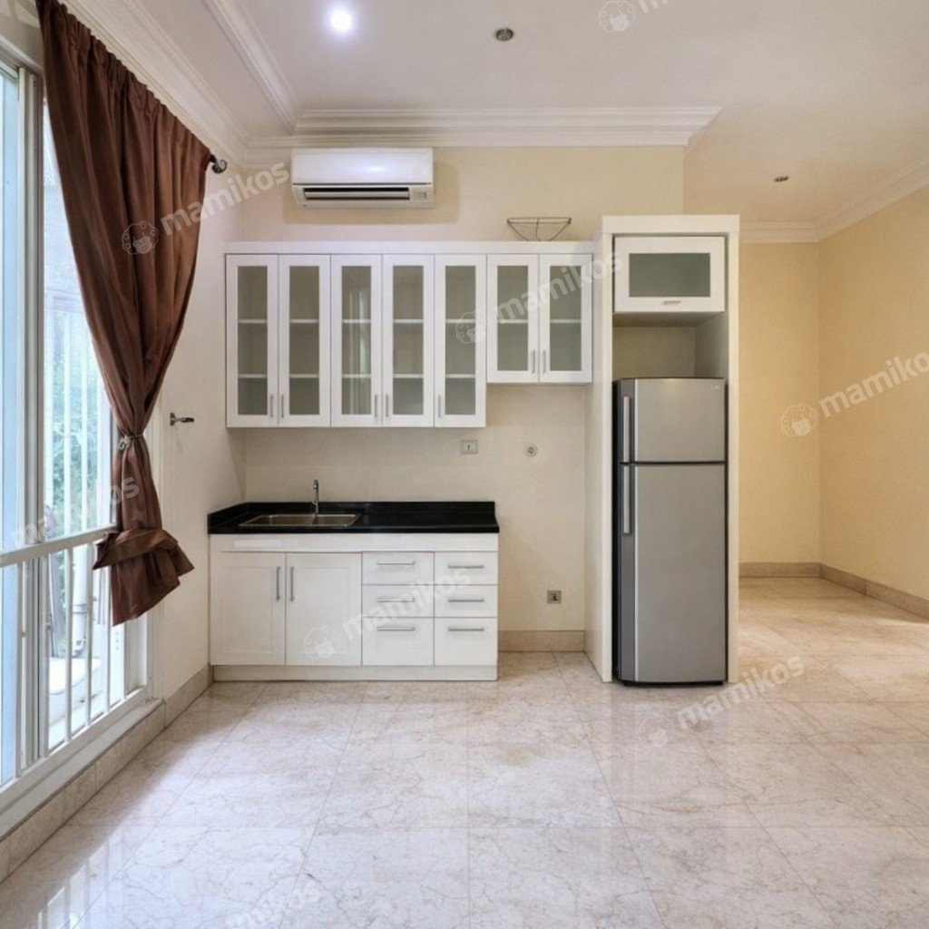 Rumah Sertifikat SHM 6 Kamar Tidur 6 Kamar Mandi Kebayoran Baru Jakarta Selatan - Photo 2
