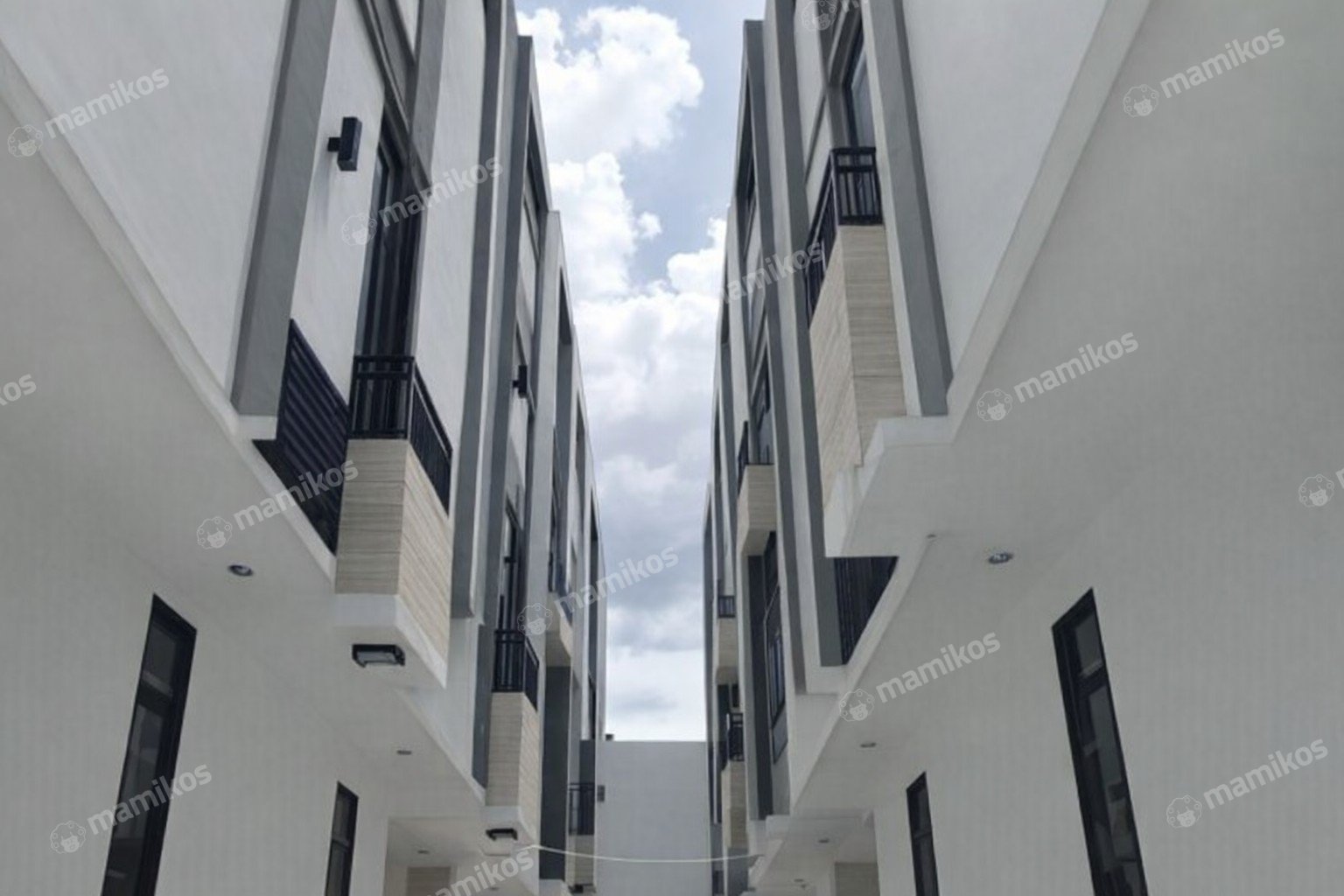 Rumah Sertifikat SHM 2 Kamar Tidur 3 Kamar Mandi Kedoya Jakarta Barat