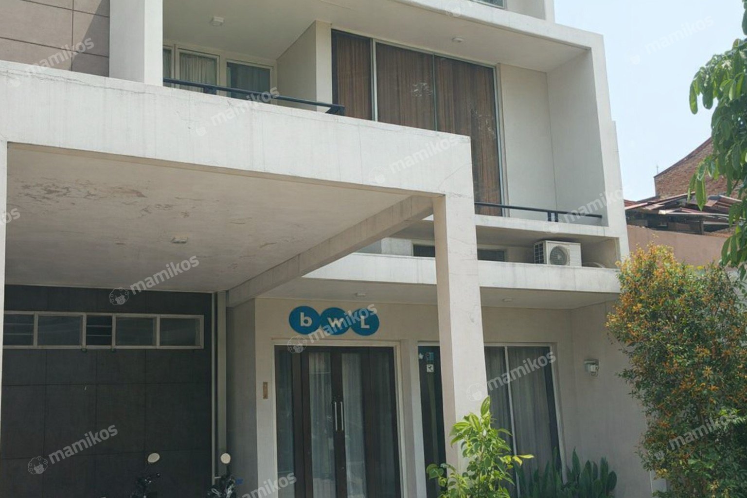 Rumah Sertifikat SHM 3 Kamar Tidur 3 Kamar Mandi Raffles Hills Jakarta Timur
