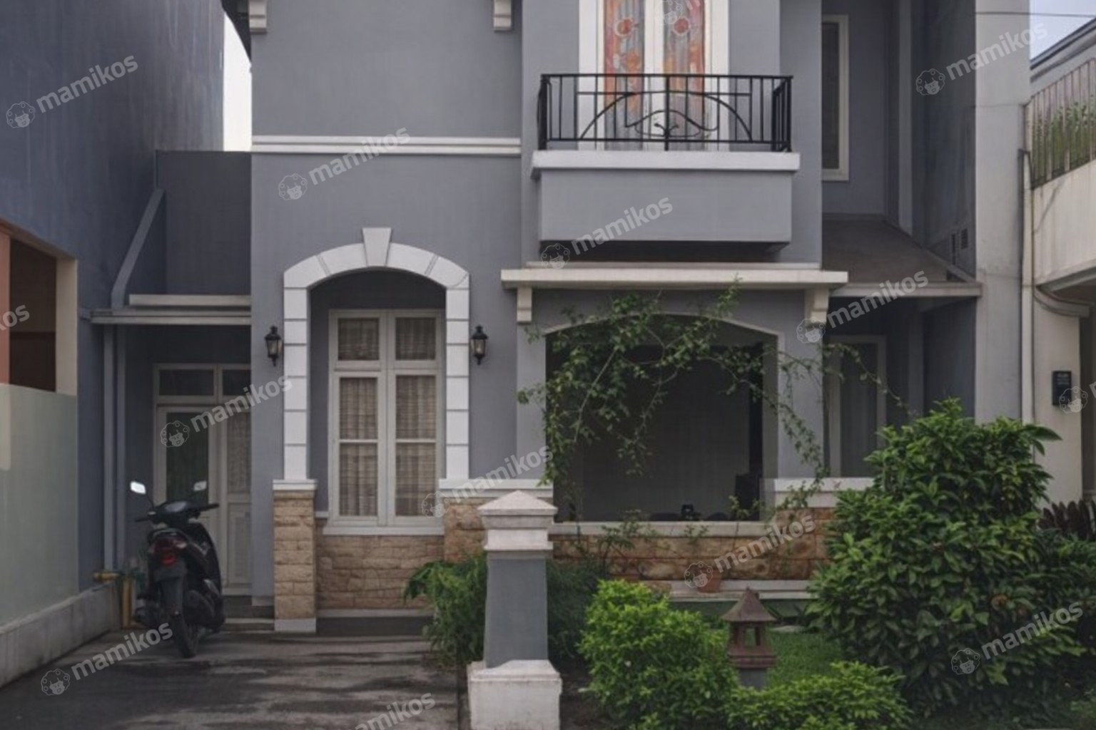 Rumah Sertifikat SHM 3 Kamar Tidur 2 Kamar Mandi Kota Wisata Jakarta Timur