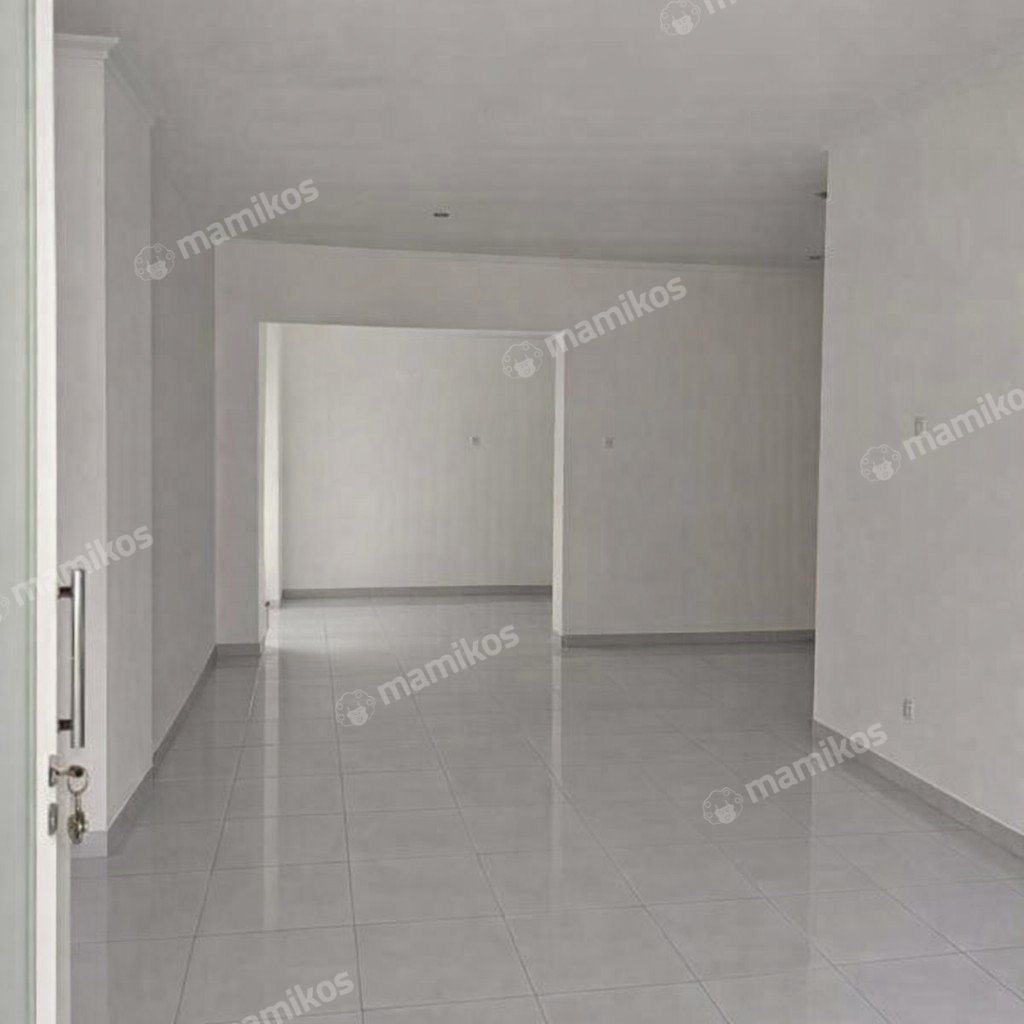 Rumah Sertifikat SHM 3 Kamar Tidur 3 Kamar Mandi Kota Wisata Jakarta Timur - Photo 3