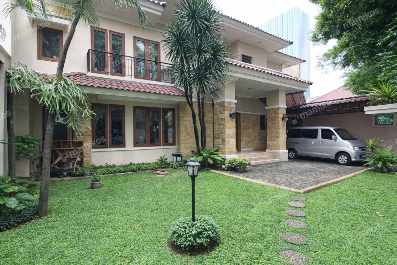Rumah Sertifikat SHM 4 Kamar Tidur 3 Kamar Mandi Wijaya Jakarta Selatan