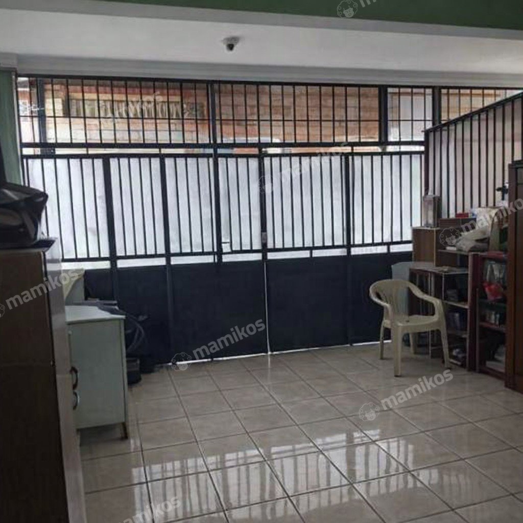 Rumah Sertifikat SHM 18 Kamar Tidur 6 Kamar Mandi Kemanggisan Jakarta Barat - Photo 2