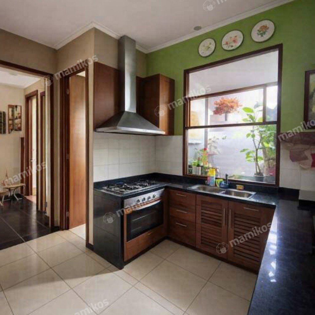 Rumah Sertifikat SHM 3 Kamar Tidur 3 Kamar Mandi Lebak Bulus Jakarta Selatan - Photo 2