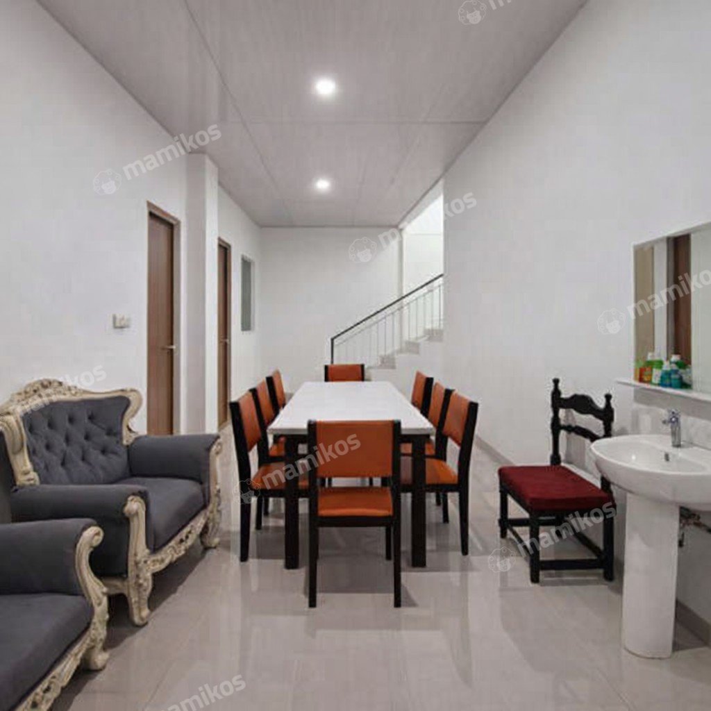Rumah Sertifikat SHM 4 Kamar Tidur 4 Kamar Mandi Taman Meruya Jakarta Barat - Photo 5