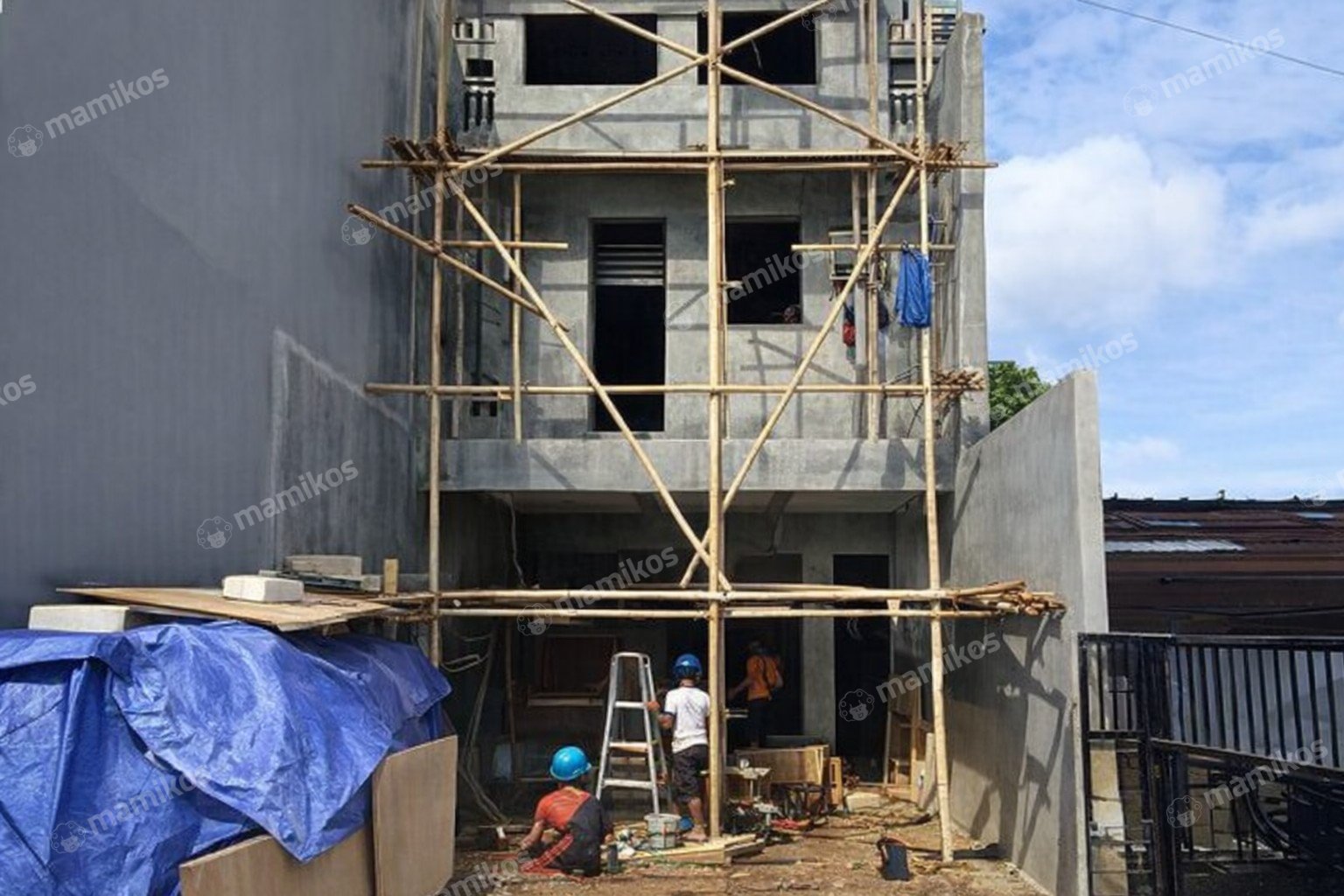 Rumah Sertifikat SHM 4 Kamar Tidur 6 Kamar Mandi Mampang Prapatan Jakarta Selatan