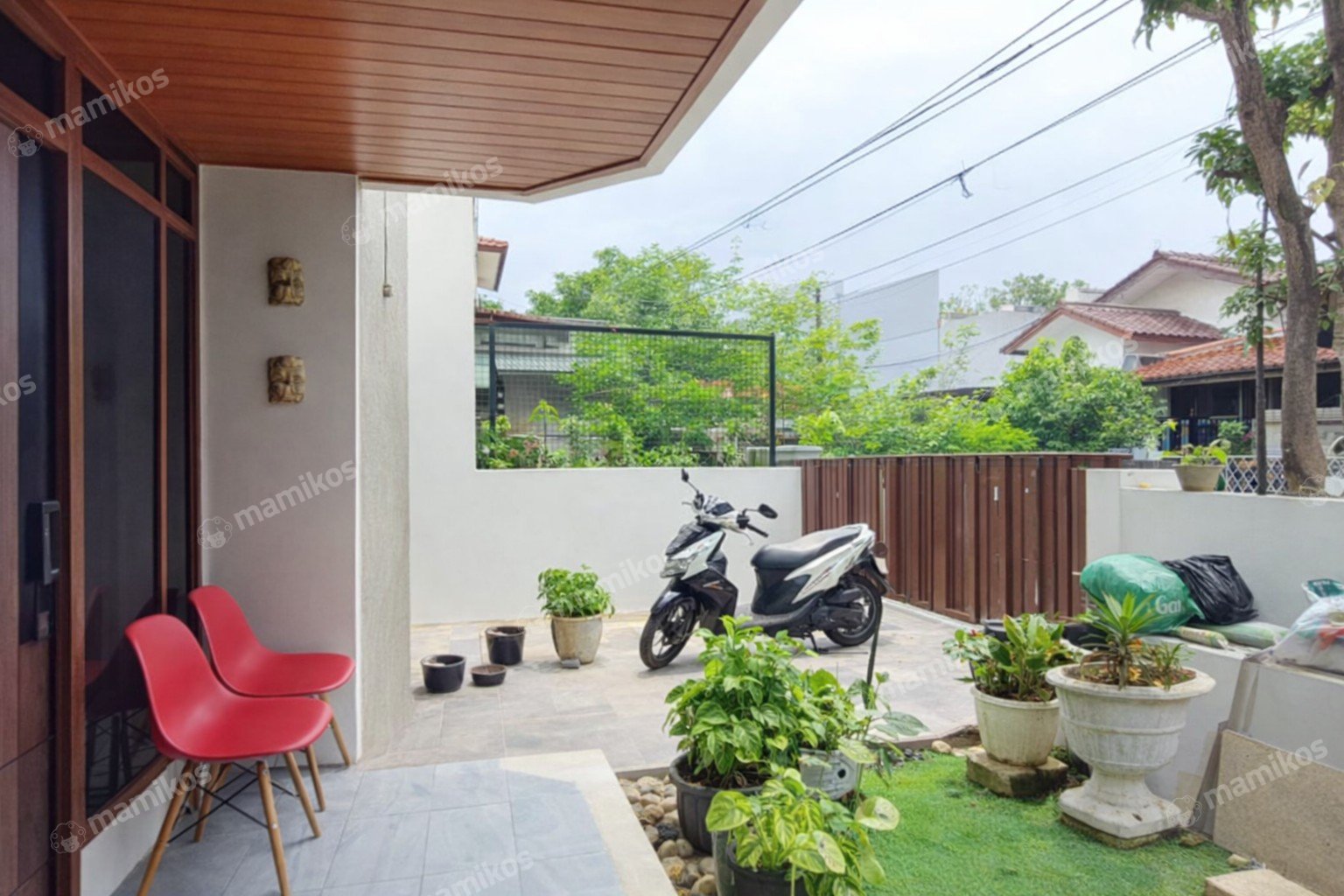 Rumah Sertifikat SHM 5 Kamar Tidur 5 Kamar Mandi Lebak Bulus Jakarta Selatan