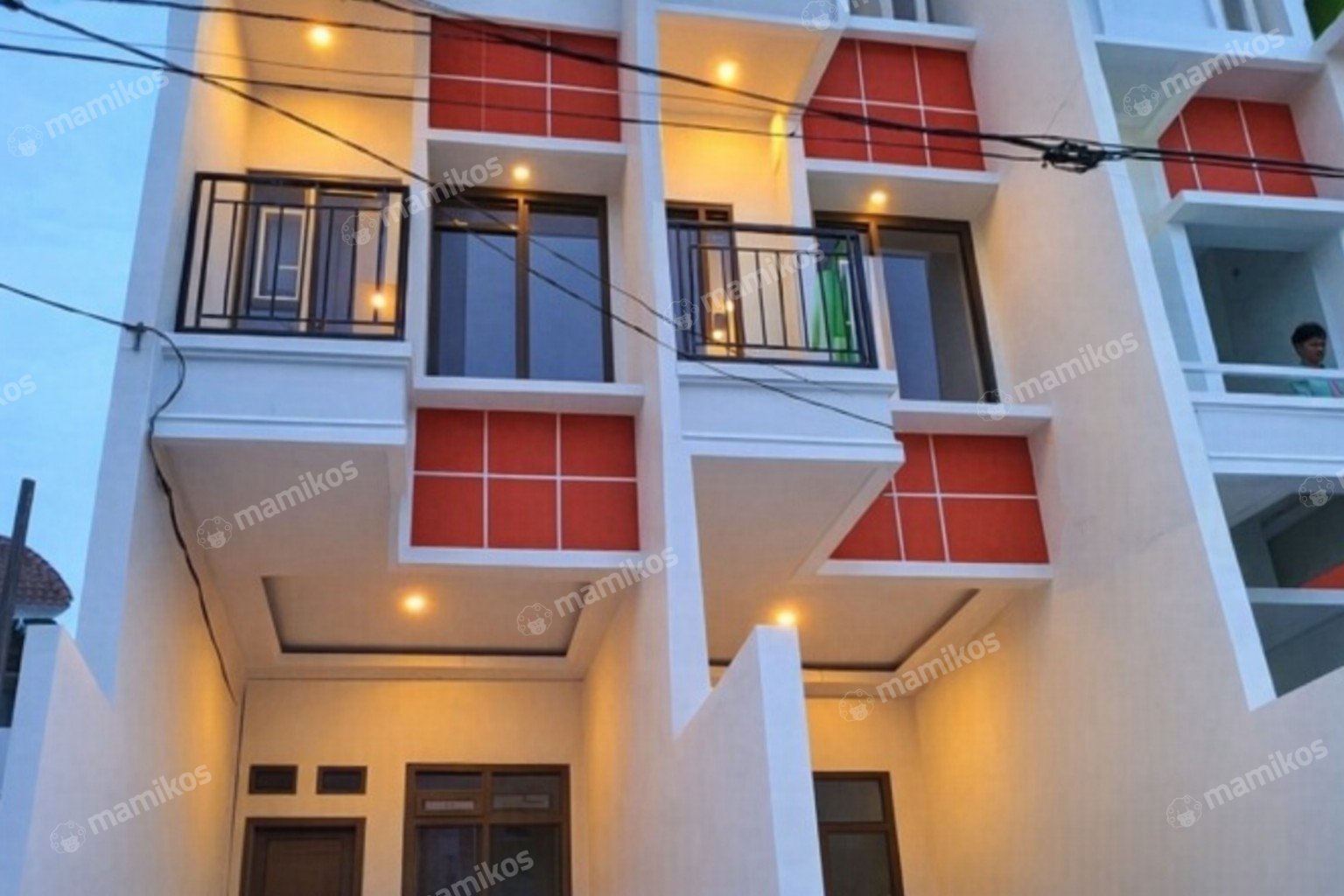 Rumah Sertifikat SHM 3 Kamar Tidur 3 Kamar Mandi Taman Ratu Jakarta Barat