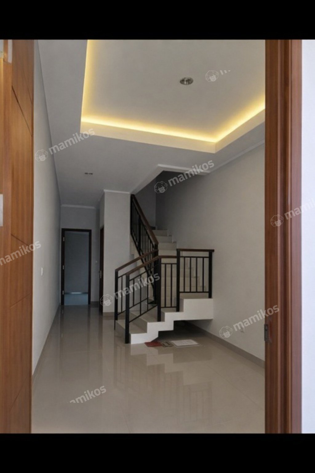 Rumah Sertifikat SHM 3 Kamar Tidur 3 Kamar Mandi Taman Ratu Jakarta Barat - Photo 3