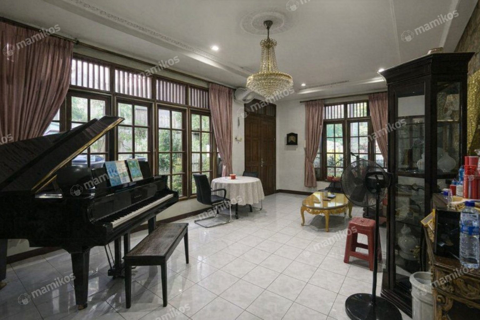 Rumah Sertifikat SHM 4 Kamar Tidur 3 Kamar Mandi Kemanggisan Jakarta Barat