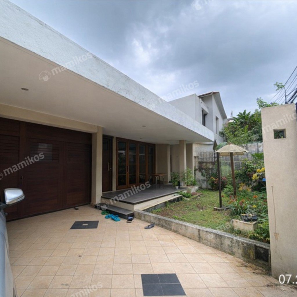 Rumah Sertifikat SHM 4 Kamar Tidur 2 Kamar Mandi Kebayoran Baru Jakarta Selatan - Photo 2