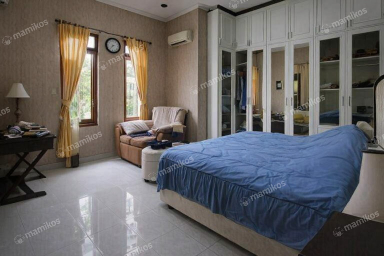 Rumah Sertifikat SHM 5 Kamar Tidur 3 Kamar Mandi Kebon Jeruk Jakarta Barat - Photo 2