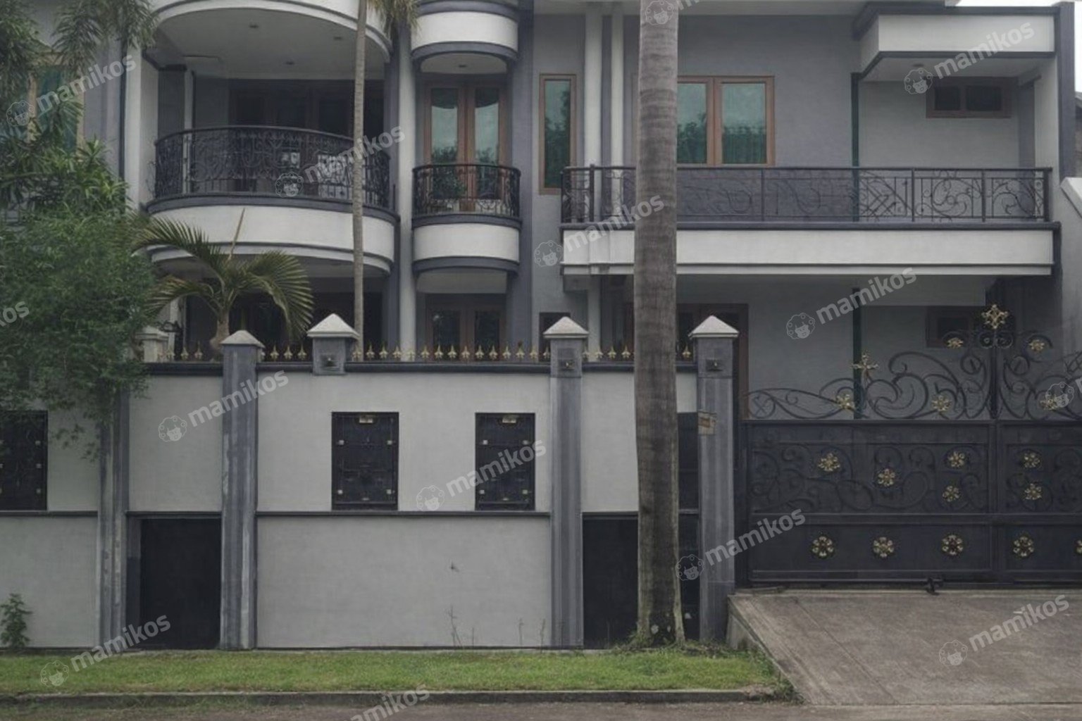 Rumah Sertifikat SHM 4 Kamar Tidur 5 Kamar Mandi Puri Indah Jakarta Barat