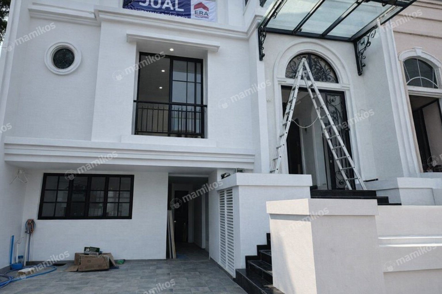 Rumah Sertifikat SHM 4 Kamar Tidur 4 Kamar Mandi Pantai Indah Kapuk Jakarta Utara