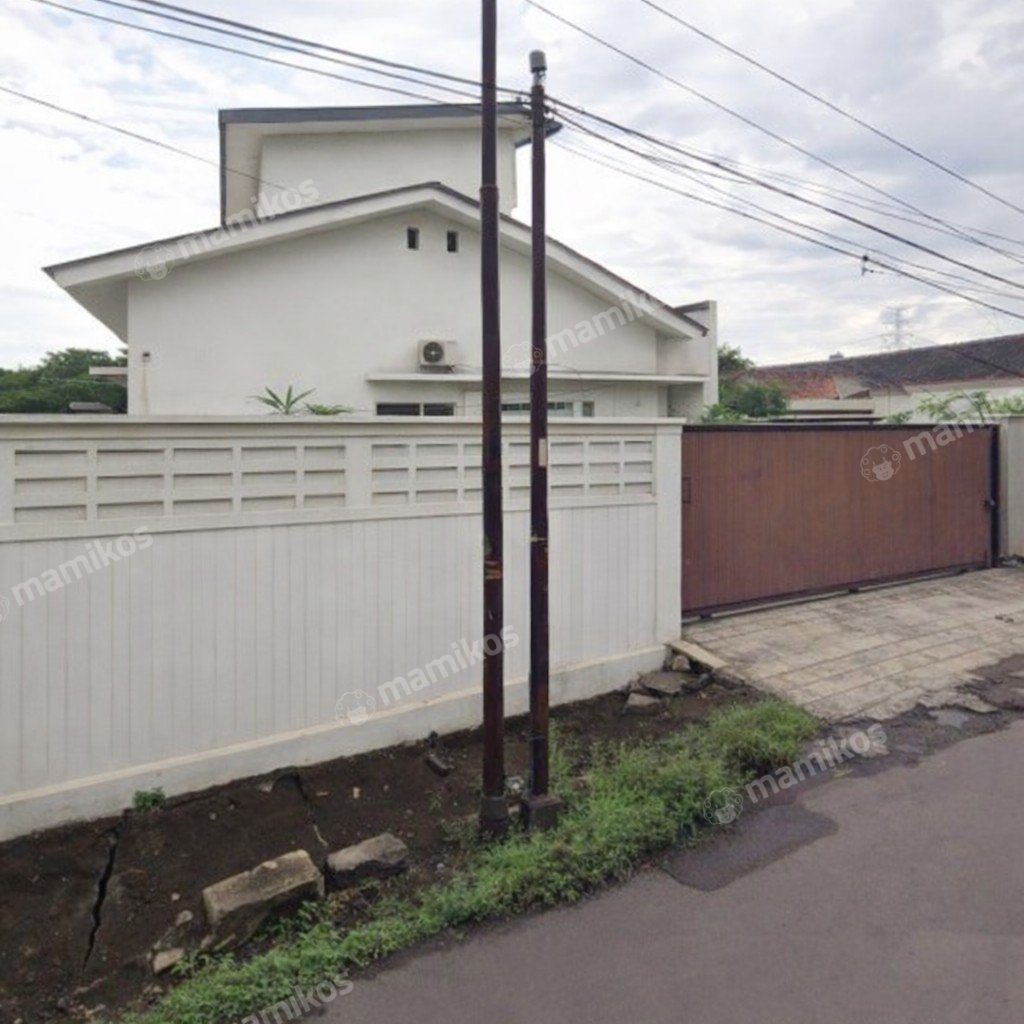 Rumah Sertifikat SHM 4 Kamar Tidur 6 Kamar Mandi Pondok Bambu Jakarta Timur - Photo 2