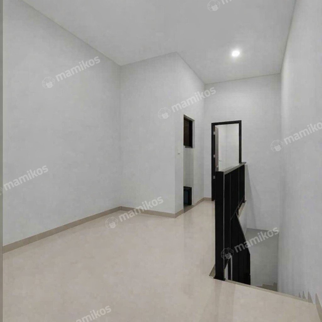 Rumah Sertifikat SHM 3 Kamar Tidur 2 Kamar Mandi Ciracas Jakarta Timur - Photo 2