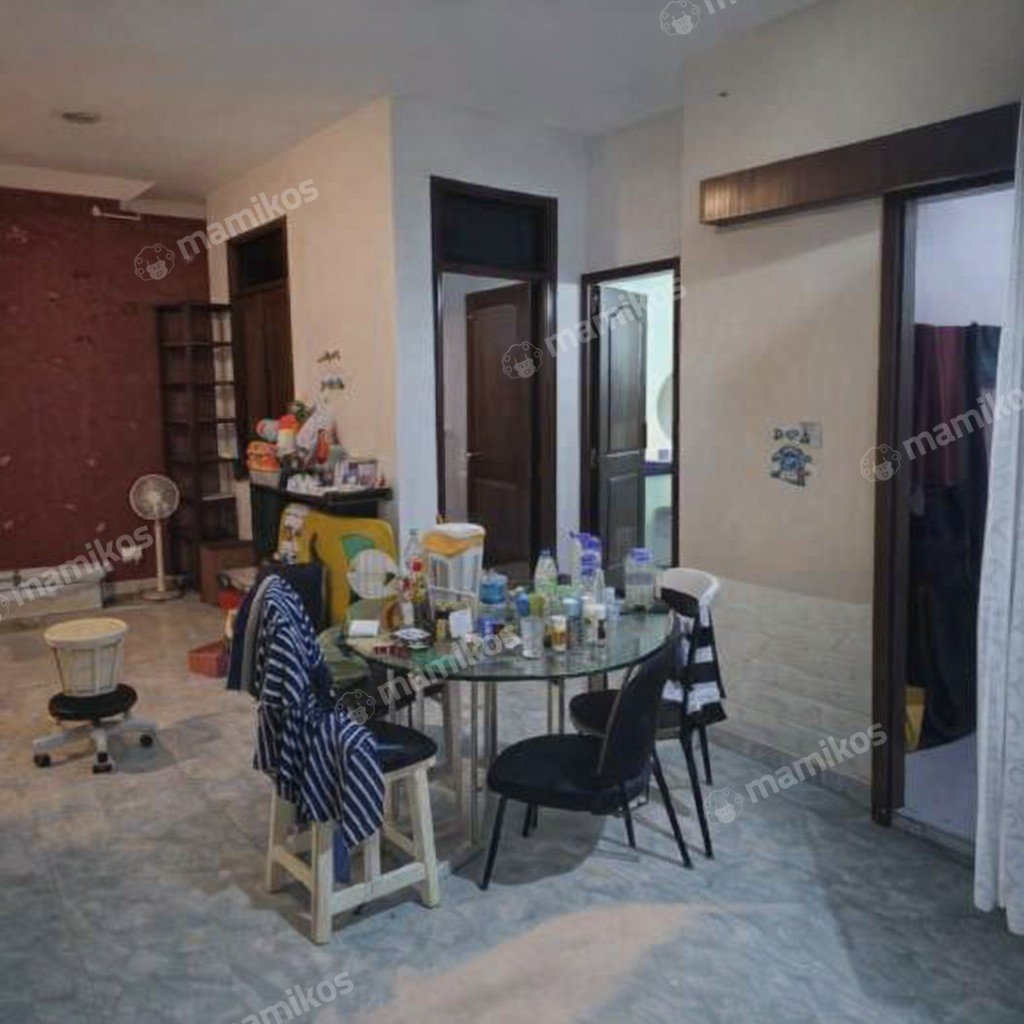 Rumah Sertifikat SHM 5 Kamar Tidur 2 Kamar Mandi Semanan Jakarta Barat - Photo 4