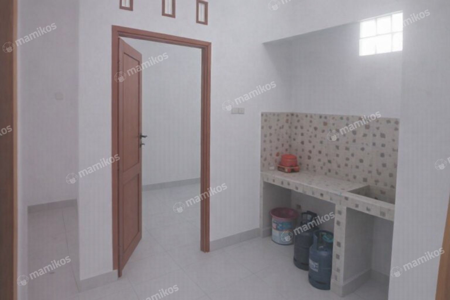 Rumah 2 Kamar Tidur 1 Kamar Mandi 1 Lantai Condet Jakarta Timur - Photo 2
