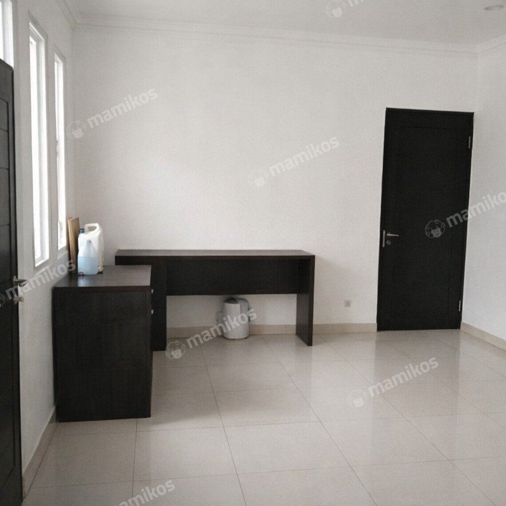 Rumah Sertifikat SHM 6 Kamar Tidur 5 Kamar Mandi Kelapa Gading Jakarta Utara - Photo 5