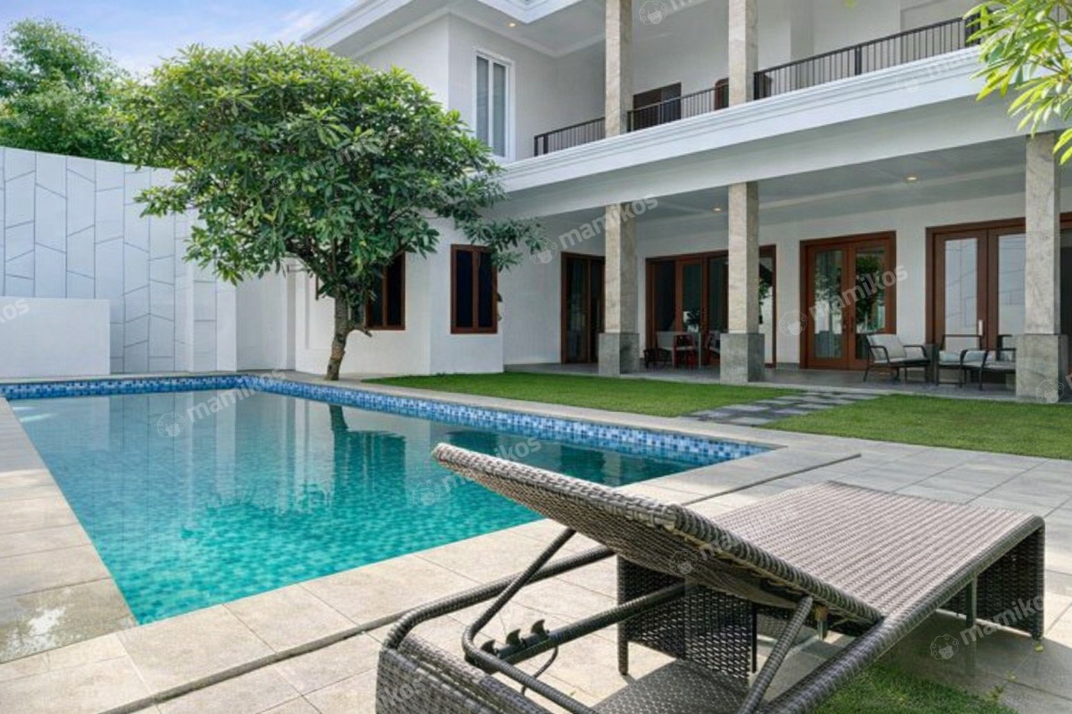 Rumah Sertifikat SHM 5 Kamar Tidur 6 Kamar Mandi Ampera Jakarta Selatan