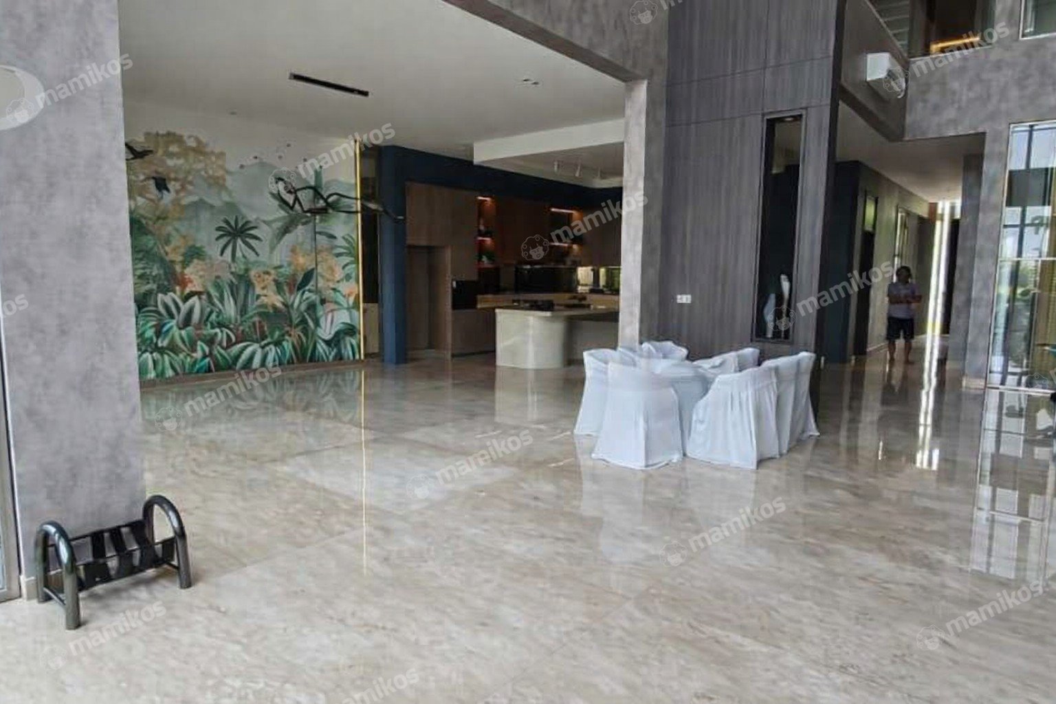 Rumah 4 Kamar Tidur 5 Kamar Mandi 3 Lantai Golf Island Jakarta Utara
