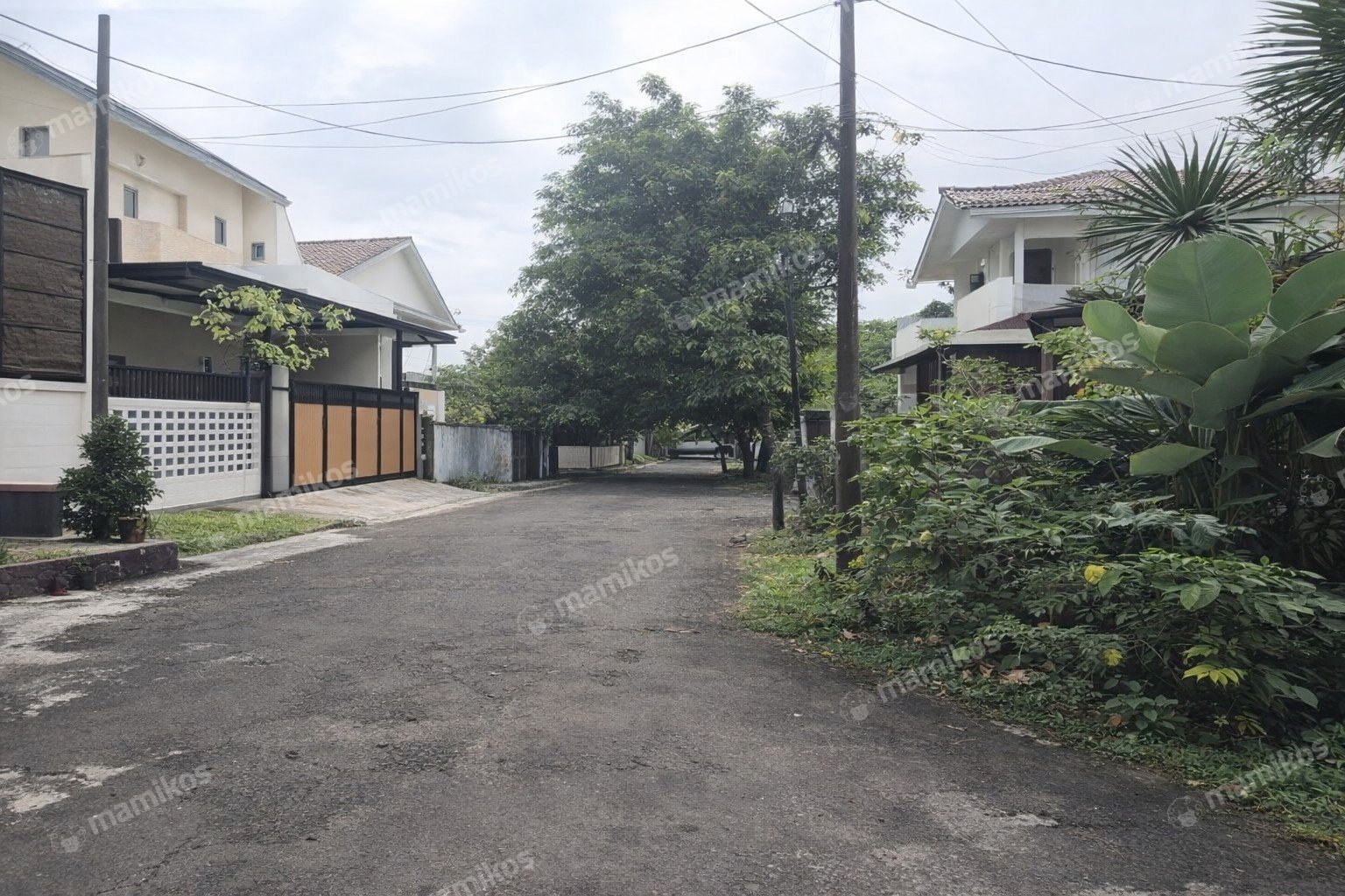 Rumah Sertifikat SHM 3 Kamar Tidur 2 Kamar Mandi Kembangan Selatan Jakarta Barat - Photo 4