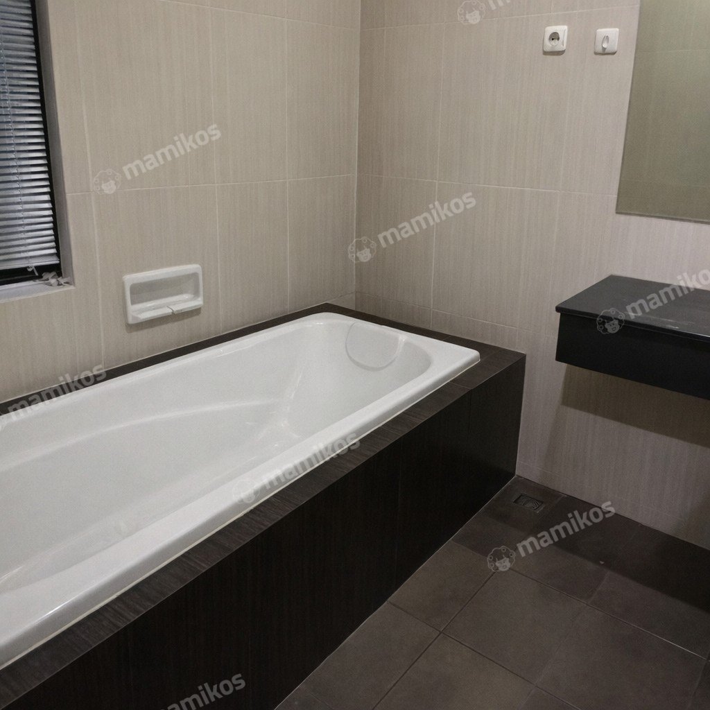 Rumah Sertifikat SHM 3 Kamar Tidur 3 Kamar Mandi Raffles Hills Jakarta Timur - Photo 4
