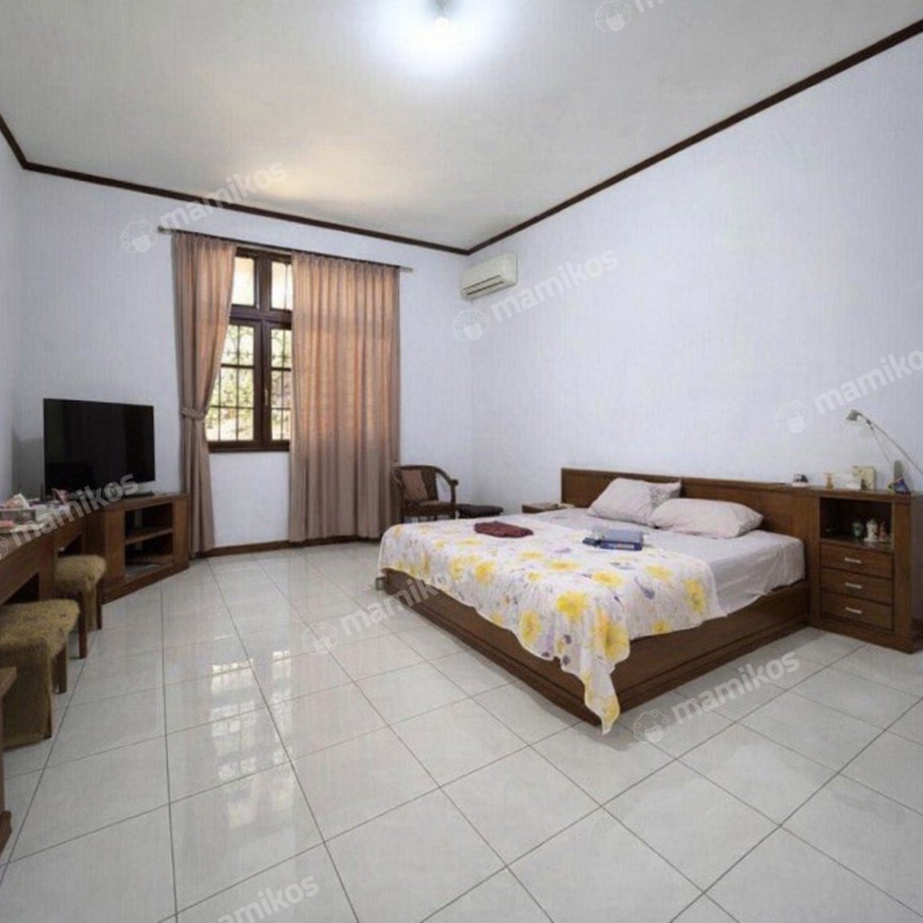 Rumah Sertifikat SHM 3 Kamar Tidur 2 Kamar Mandi Puri Indah Jakarta Barat - Photo 4