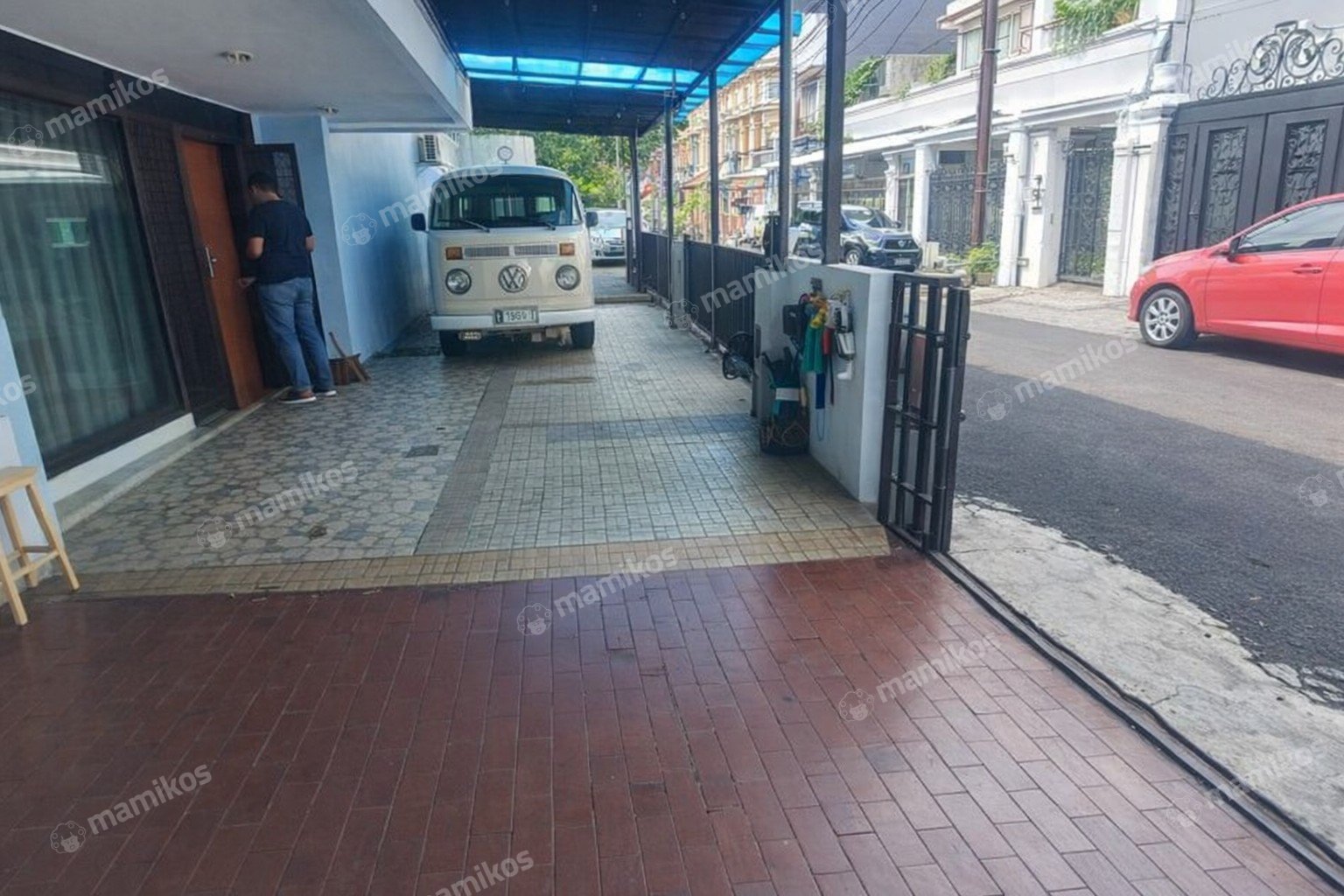 Rumah Sertifikat SHM 4 Kamar Tidur 2 Kamar Mandi Radio Dalam Jakarta Selatan