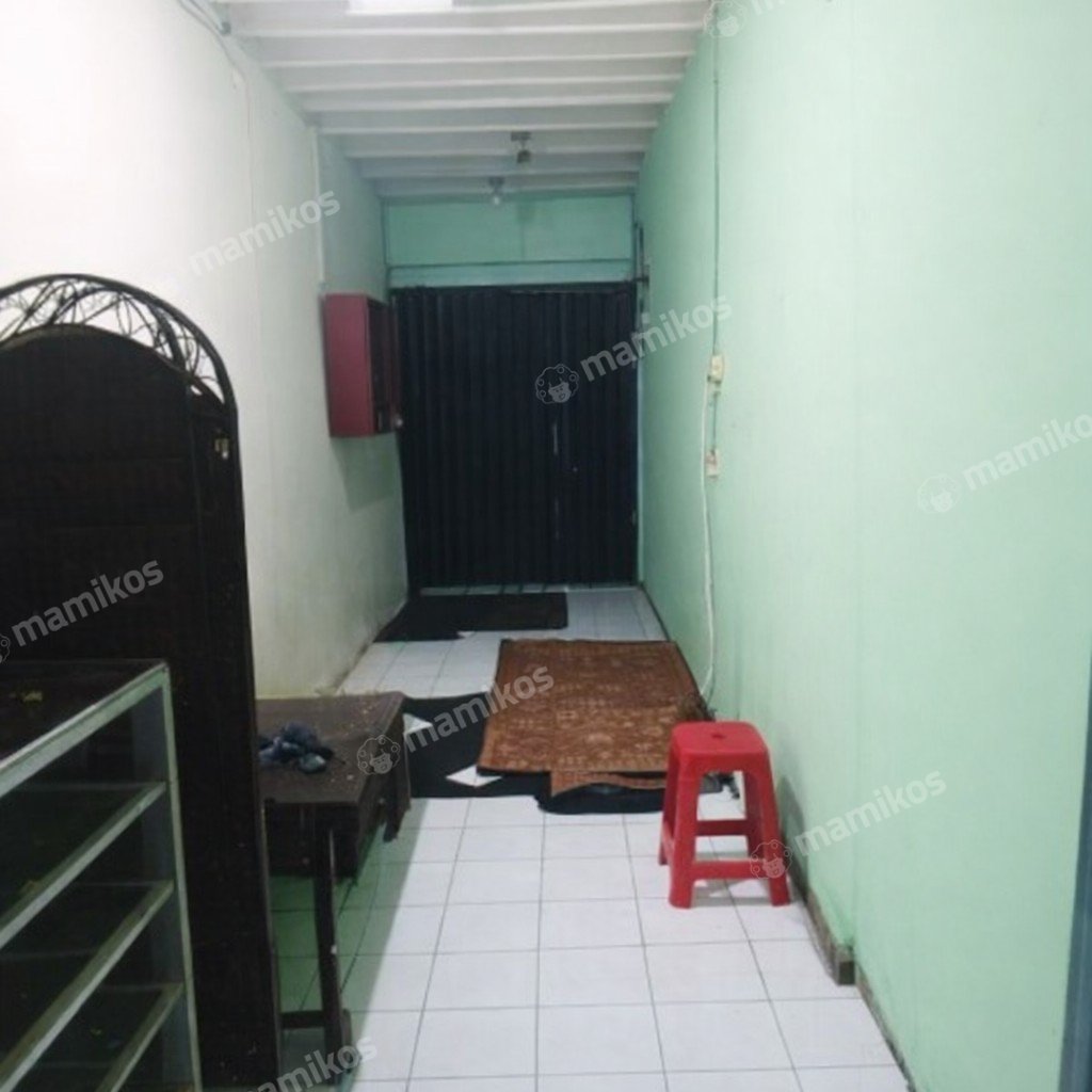 Rumah Sertifikat SHM 8 Kamar Tidur 6 Kamar Mandi Palmerah Jakarta Barat - Photo 3