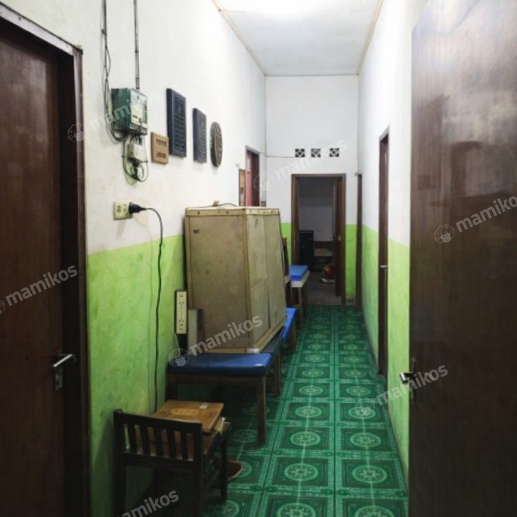 Rumah Sertifikat SHM 8 Kamar Tidur 6 Kamar Mandi Palmerah Jakarta Barat - Photo 5