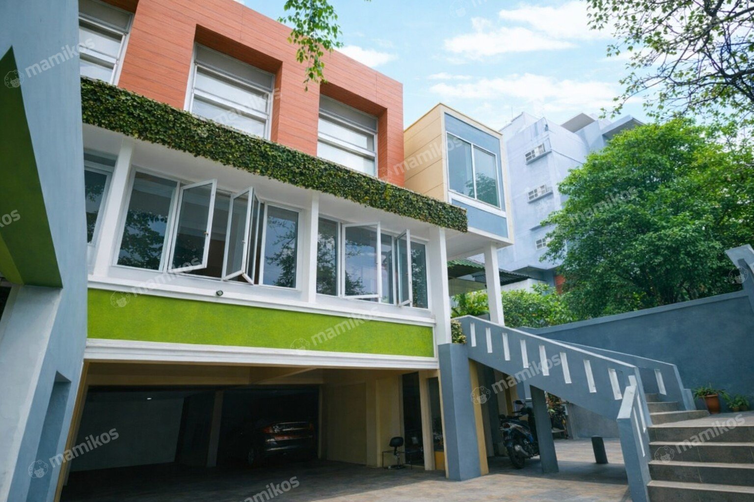 Rumah Sertifikat SHM 4 Kamar Tidur 4 Kamar Mandi Pondok Indah Jakarta Selatan