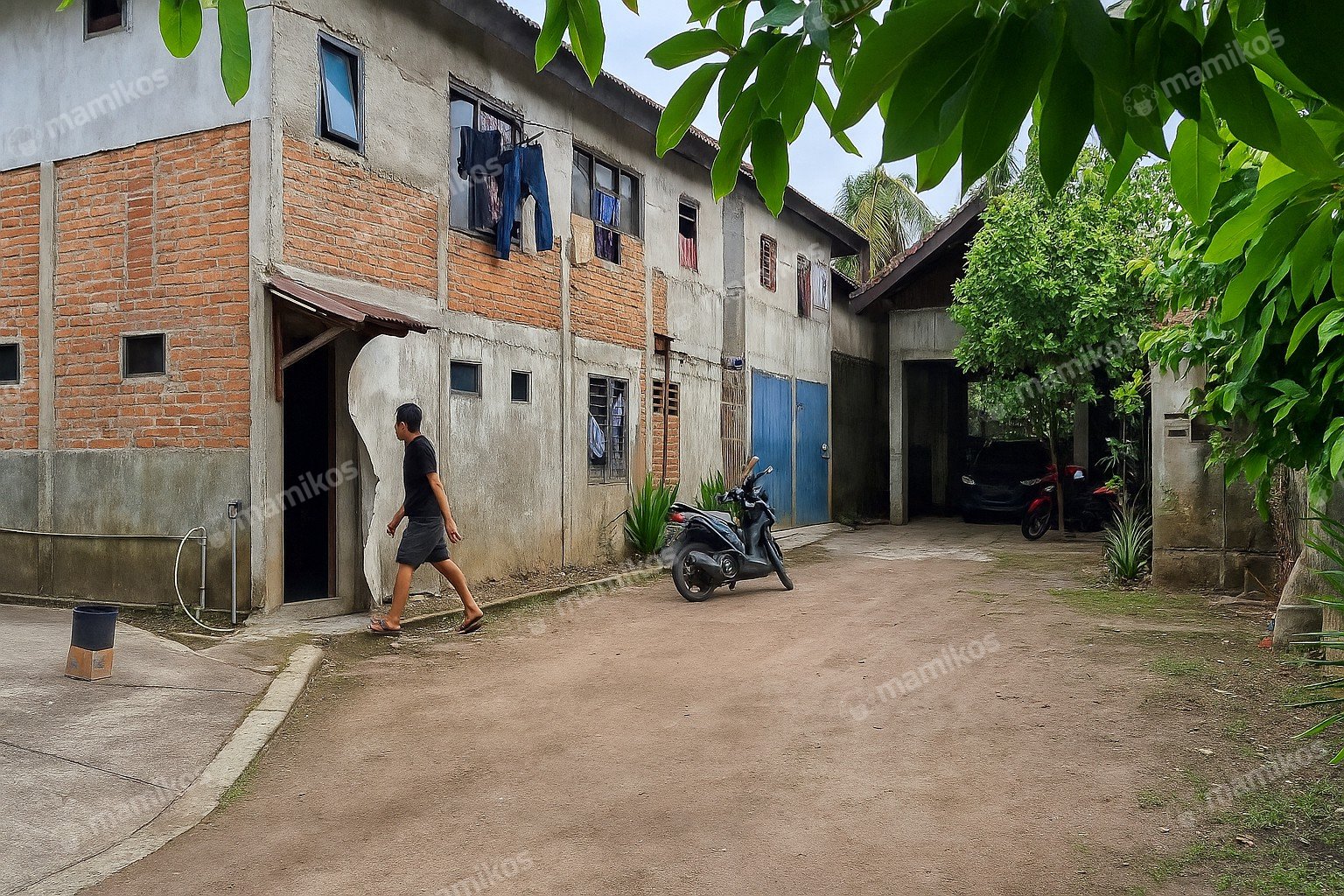 Rumah 5 Kamar Tidur 3 Kamar Mandi 1 Lantai Jembatan Besi Jakarta Barat - Photo 5