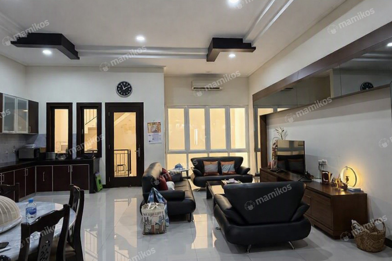 Rumah Sertifikat SHM 3 Kamar Tidur 3 Kamar Mandi Pantai Indah Kapuk Jakarta Utara