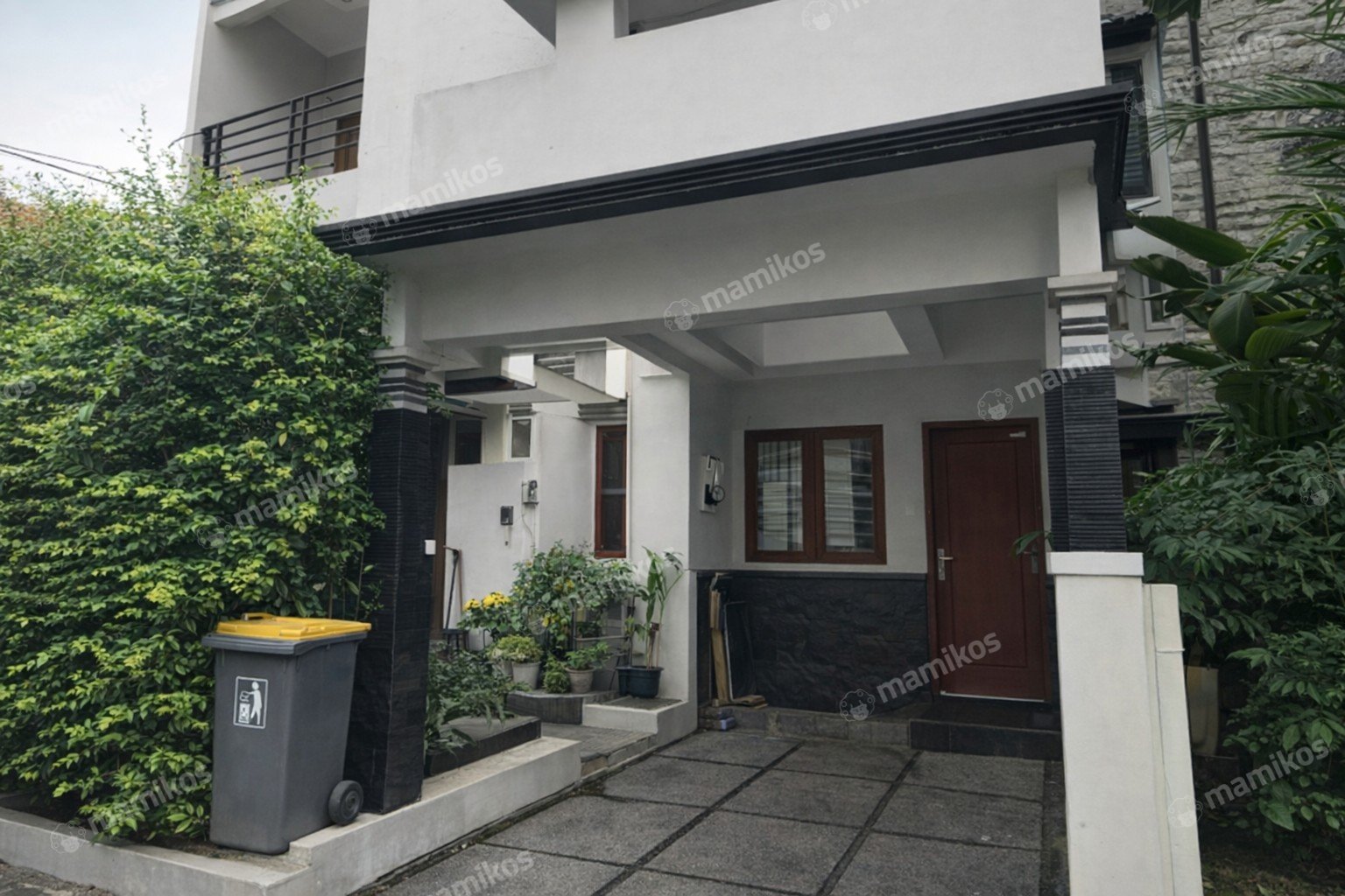 Rumah Sertifikat SHM 3 Kamar Tidur 3 Kamar Mandi Kramat Jati Jakarta Timur