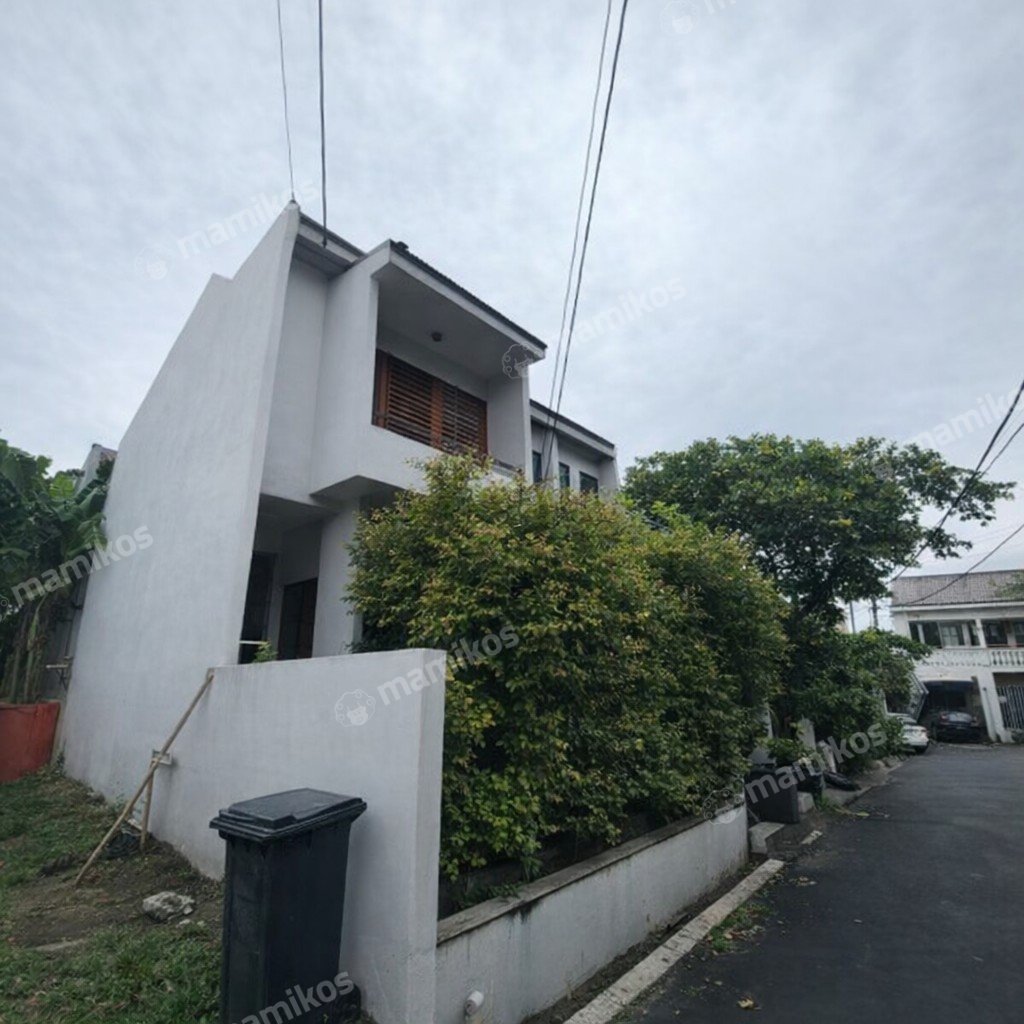 Rumah Sertifikat SHM 3 Kamar Tidur 3 Kamar Mandi Kramat Jati Jakarta Timur - Photo 2