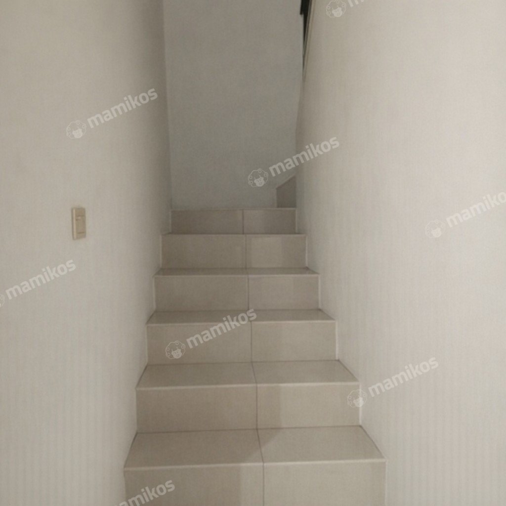Rumah Sertifikat SHM 5 Kamar Tidur 4 Kamar Mandi Kota Wisata Jakarta Timur - Photo 4