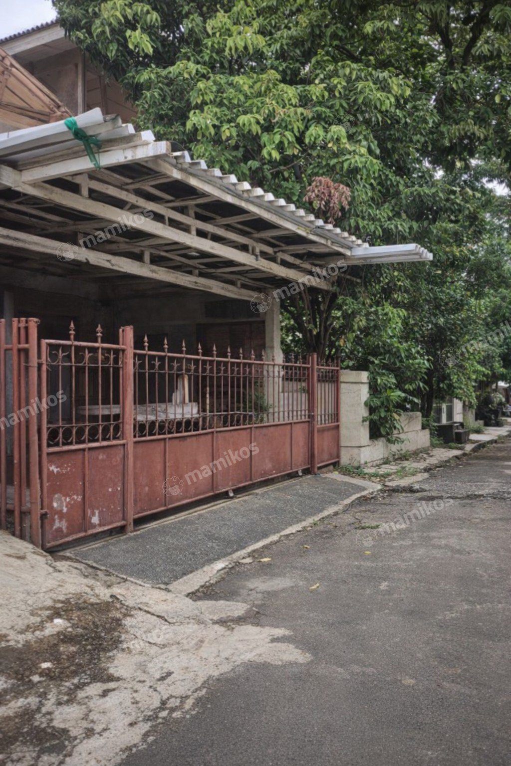 Rumah Sertifikat SHM 6 Kamar Tidur 4 Kamar Mandi Kelapa Gading Jakarta Utara - Photo 2