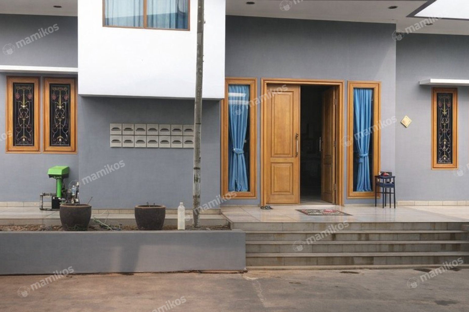 Rumah Sertifikat SHM 8 Kamar Tidur 8 Kamar Mandi Penggilingan Jakarta Timur