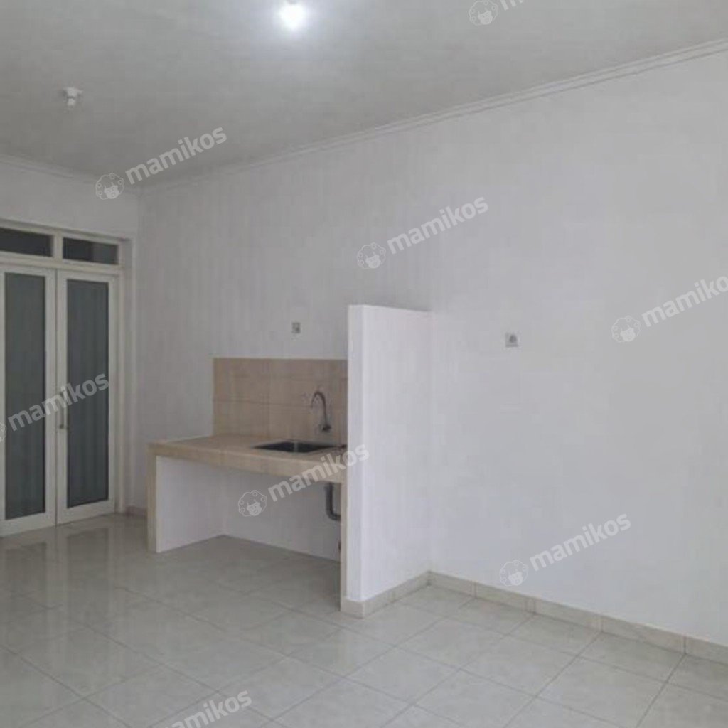Rumah Sertifikat SHM 2 Kamar Tidur 2 Kamar Mandi Taman Palem Jakarta Barat - Photo 5