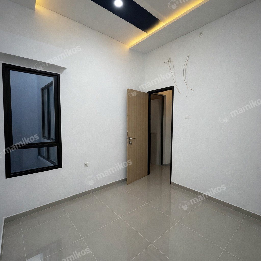 Rumah Sertifikat SHM 4 Kamar Tidur 3 Kamar Mandi Citra Garden Jakarta Barat - Photo 3