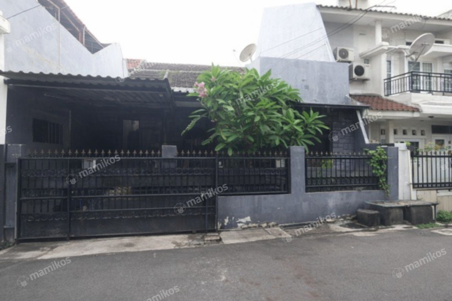 Rumah Sertifikat SHM 4 Kamar Tidur 3 Kamar Mandi Pondok Bambu Jakarta Timur