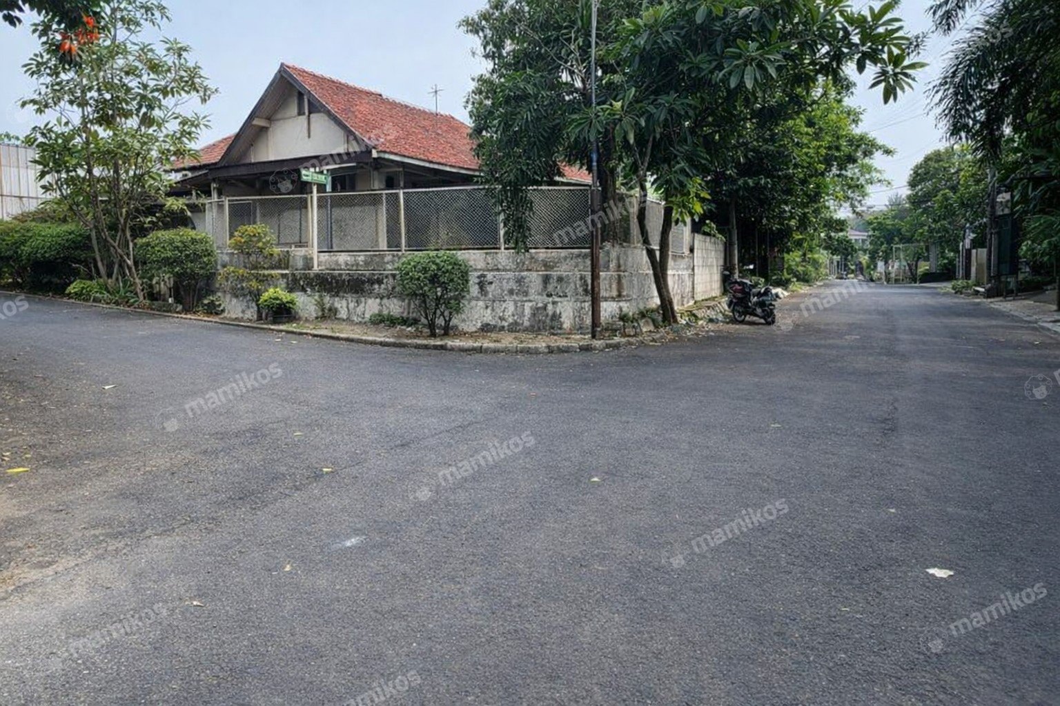 Rumah Sertifikat SHM 3 Kamar Tidur 3 Kamar Mandi Cilandak Jakarta Selatan