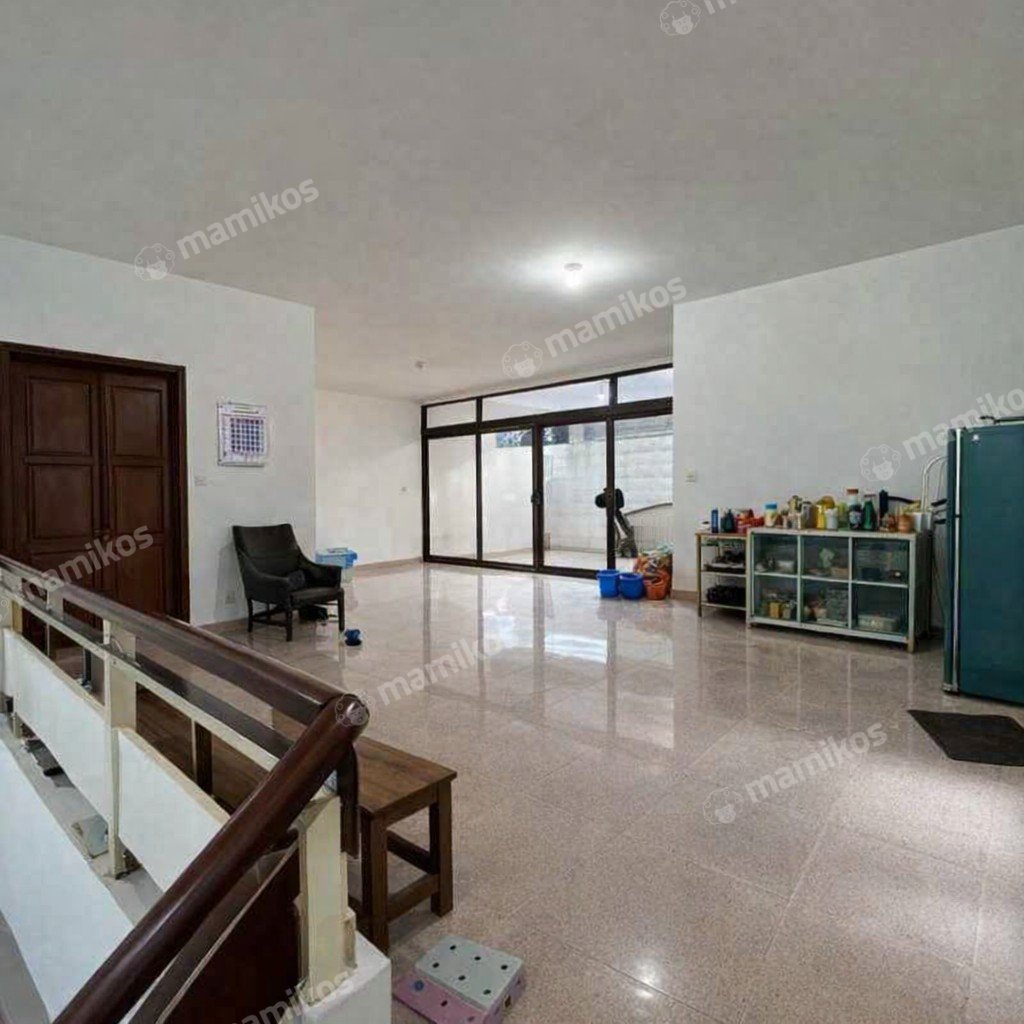 Rumah Sertifikat SHM 4 Kamar Tidur 4 Kamar Mandi Kebayoran Baru Jakarta Selatan - Photo 3