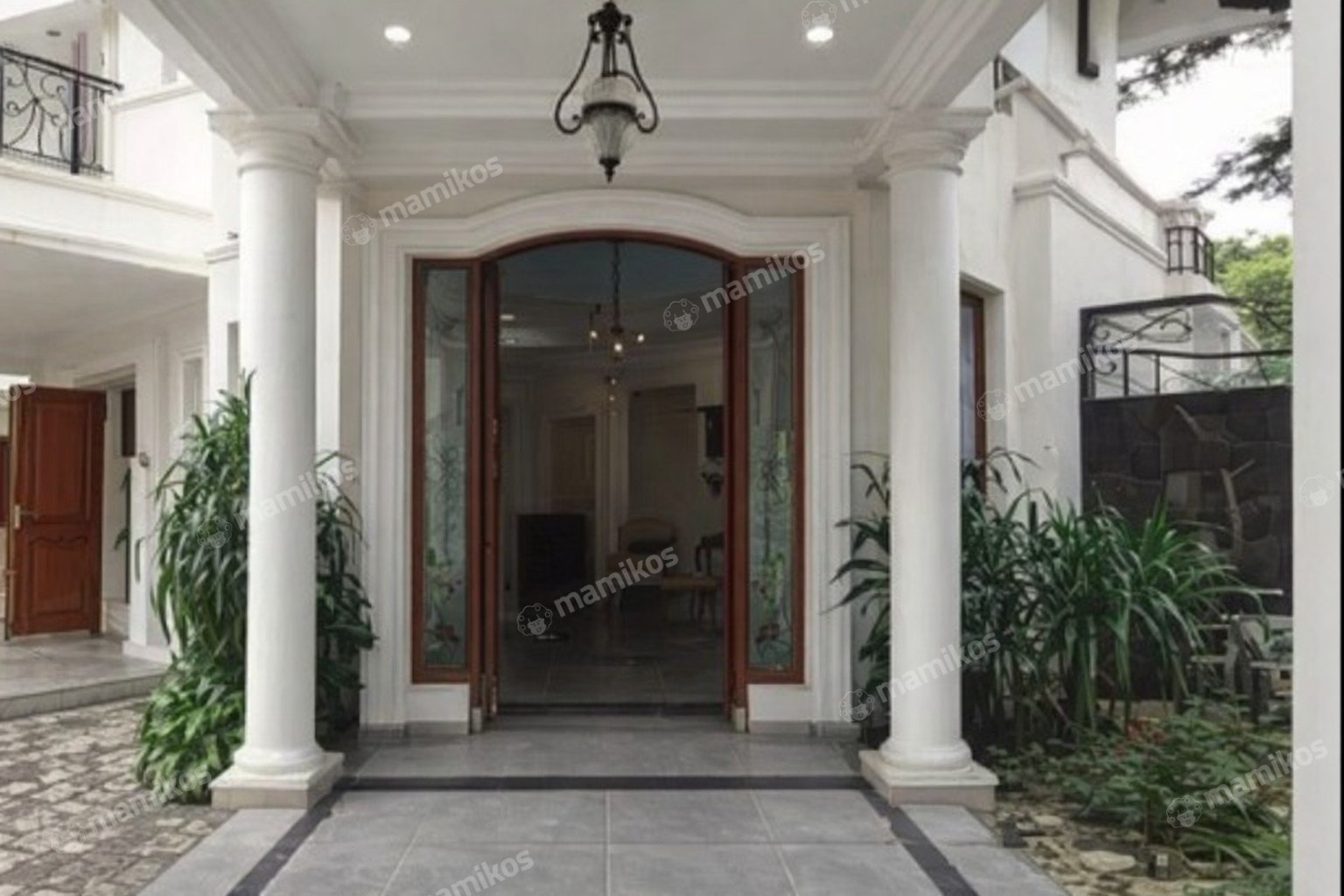 Rumah Sertifikat HGB 5 Kamar Tidur 4 Kamar Mandi Kebayoran Baru Jakarta Selatan