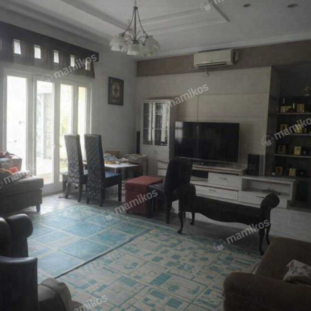 Rumah Sertifikat SHM 5 Kamar Tidur 5 Kamar Mandi Duren Sawit Jakarta Timur - Photo 4
